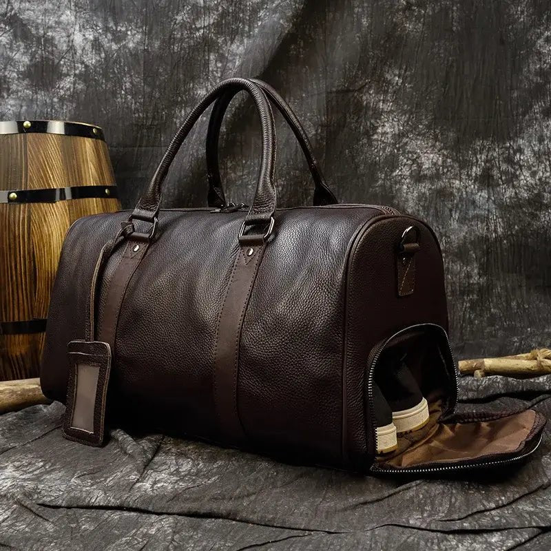 Genuine Leather Travel Bag: Sophisticated & Functional.