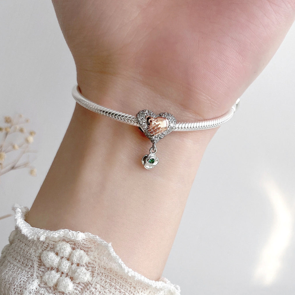 925 Silver Mother & Child Hand Bead.