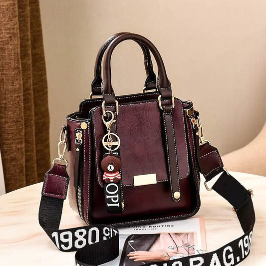 Chic Crossbody Shoulder Bag for Every Occasion